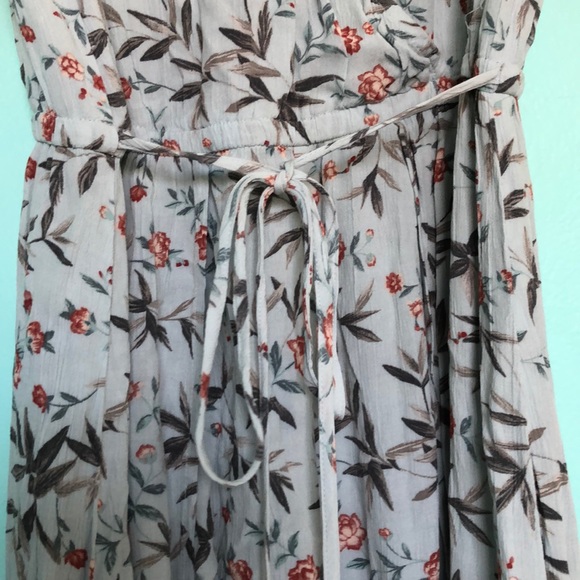 American Eagle flower romper/dress - Picture 3 of 5